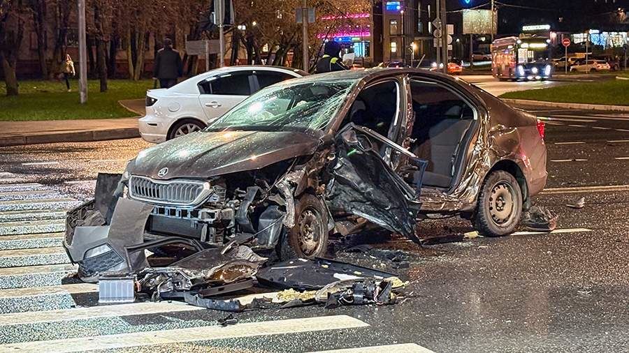 За минувшие сутки в России произошло 307 ДТП