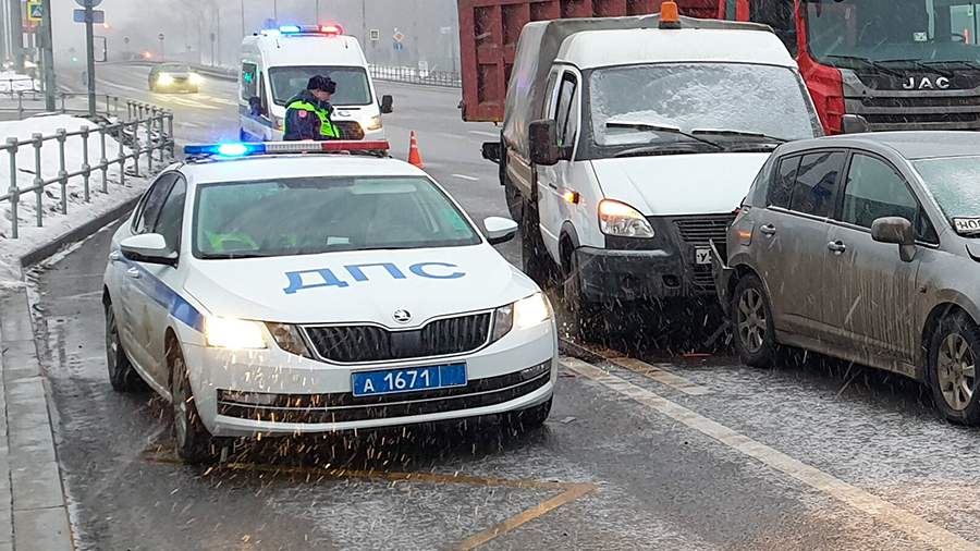 В России произошло 579 ДТП за минувшие выходные