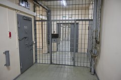 В России одобрили ужесточение наказания за дезертирство для бывших заключенных