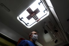 Студент российского вуза ударил педагога ручкой в шею