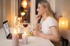 Общение на сайте знакомств обернулось для российской госслужащей потерей миллионов