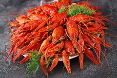 Курьер во время доставки похитил раков клиента и поплатился