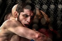 &laquo;Для меня это жизнь&raquo;. Боец ММА Петр Ян победил Двалишвили и вернул себе титул чемпиона