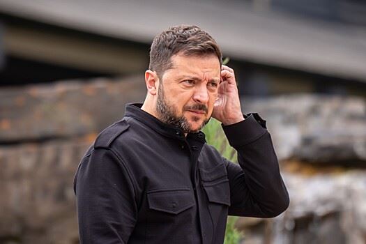 «Полностью коррумпирован»: экс-советник Трампа о Зеленском